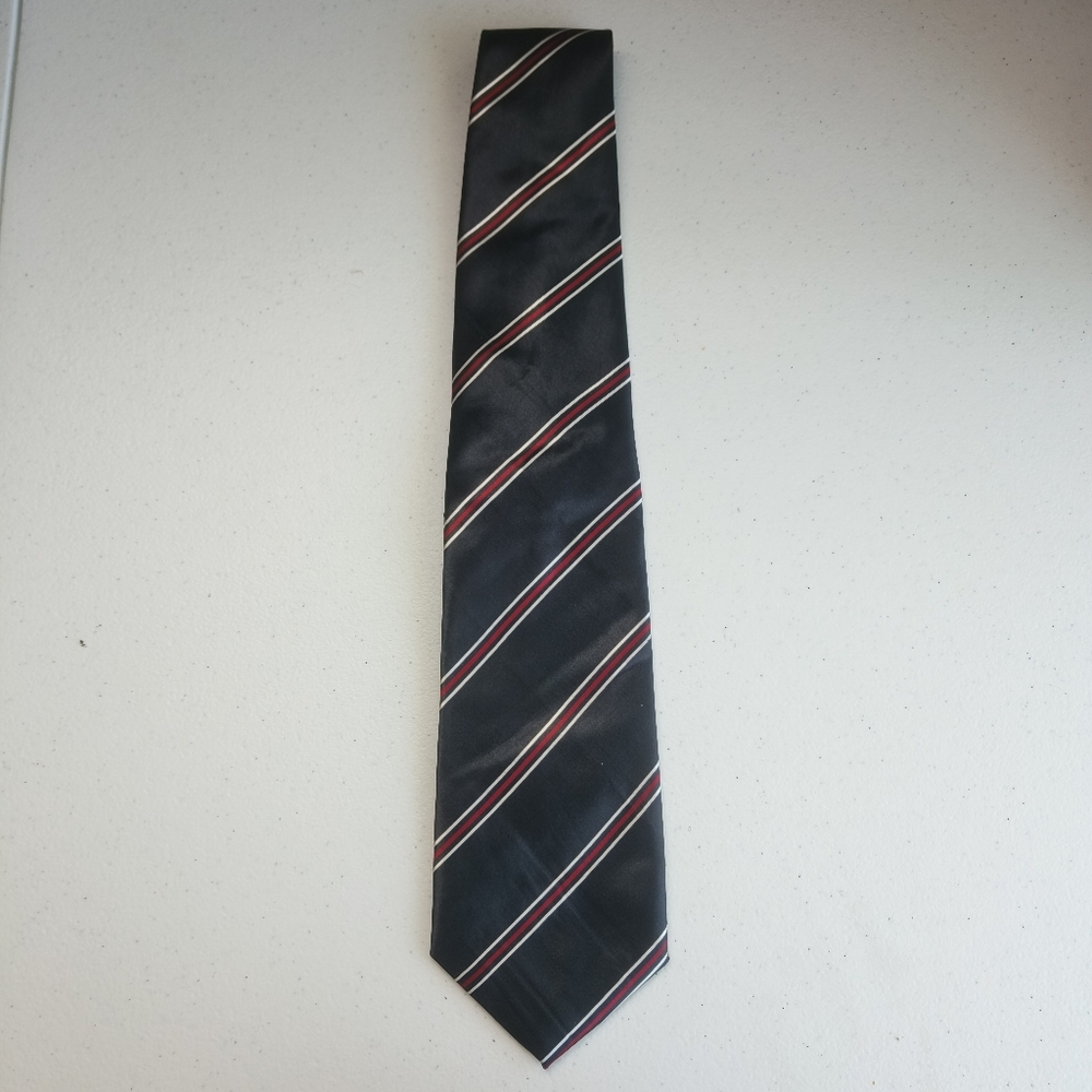 the thorn birds tie 100% silk men black color red‎ stripes